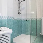 House Apartman *