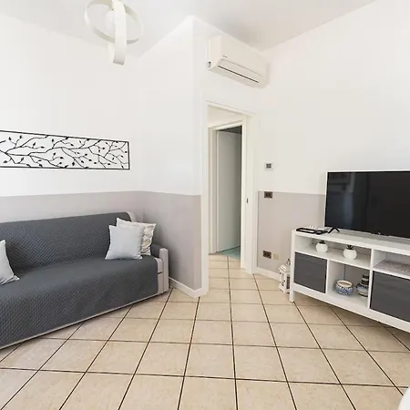 Apartman House *